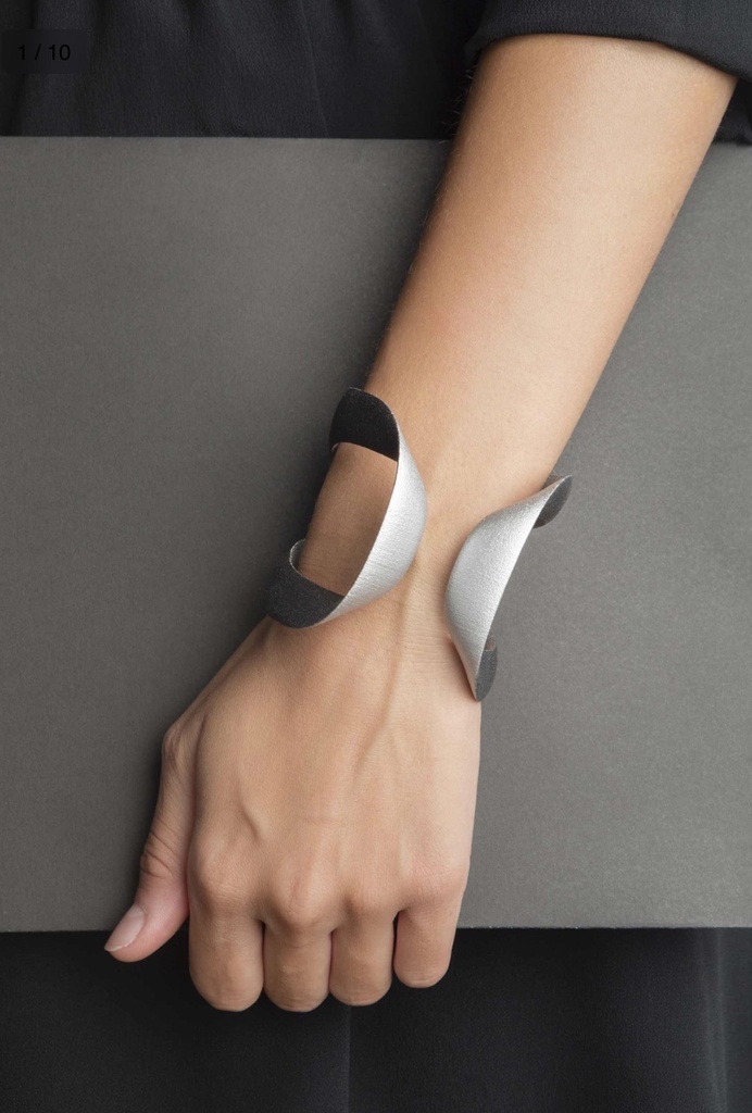 Flow Bracelet
