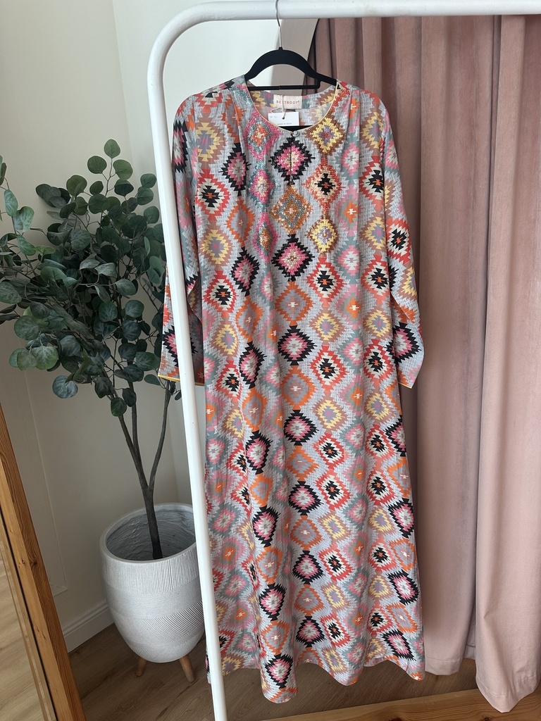 Beet Pleated Kaftan